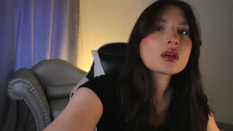 Snapshot of daisha_riley chatting on 05.11.26 Lauren online show from 05.11.26