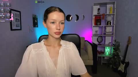 Snapshot of daisy_baby_ chatting on 07.21.26 daisy online show from 07.21.26
