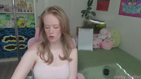 Snapshot of daisy_dollxo chatting on 04.27.26 Daisy online show from 04.27.26