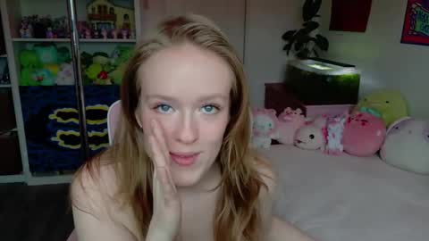 Snapshot of daisy_dollxo chatting on 05.07.26 Daisy online show from 05.07.26