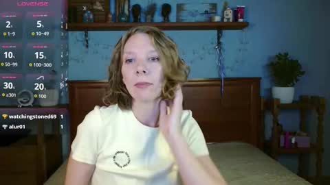 Snapshot of daisy_lovely chatting on 10.01.25 daisy_lovely online show from 10.01.25