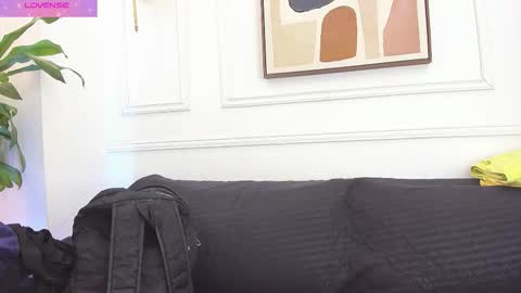 Daisy Price online show from 10.28.25