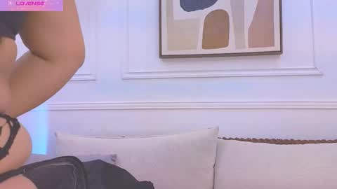 Daisy Price online show from 03.21.26