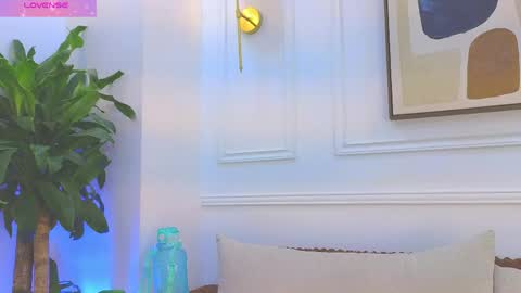 Snapshot of daisy_price chatting on 05.04.26 Daisy Price online show from 05.04.26