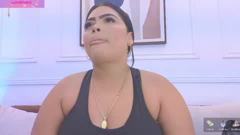 Snapshot of daisy_price chatting on 05.19.26 Daisy Price online show from 05.19.26