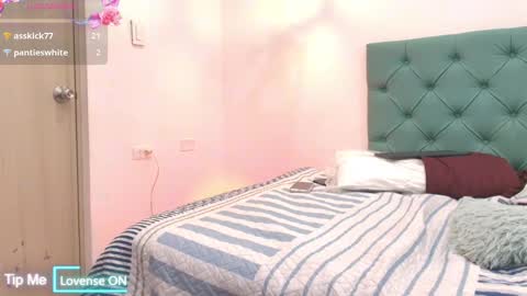 Snapshot of daisyandmatthew chatting on 01.11.25 daisyandmatthew online show from 01.11.25