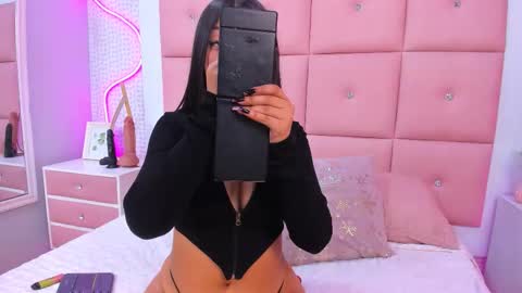 Mariana online show from 11.12.25