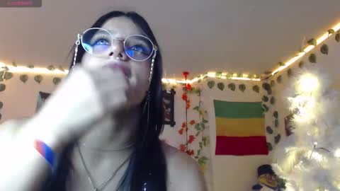 Snapshot of dakkohott chatting on 12.21.25 Dakko online show from 12.21.25