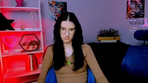 Snapshot of dakota4you chatting on 03.06.25 Dakota online show from 03.06.25