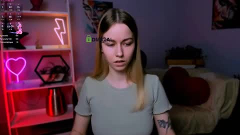 Snapshot of dakota4you chatting on 03.07.25 Dakota online show from 03.07.25