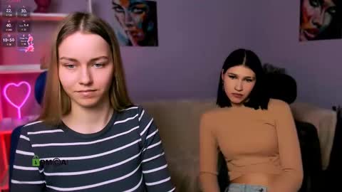 Snapshot of dakota4you chatting on 03.09.25 Dakota online show from 03.09.25