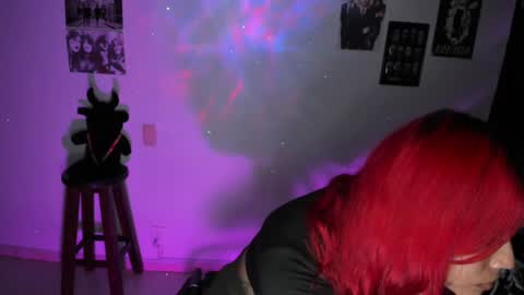 Snapshot of dakota_crab chatting on 11.20.25 Dakota Crab online show from 11.20.25