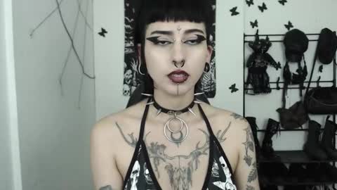 Snapshot of dakota_krall_ chatting on 09.15.25 dakota online show from 09.15.25