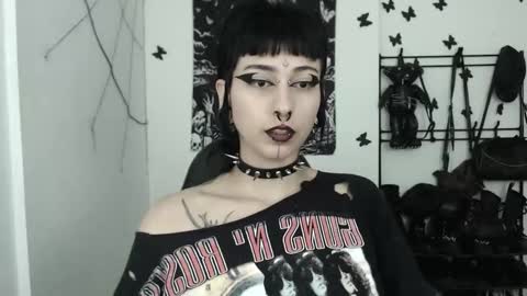Snapshot of dakota_krall_ chatting on 10.01.25 dakota online show from 10.01.25