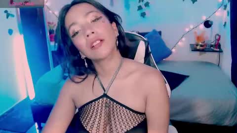 Caroliina online show from 09.19.25