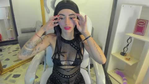Snapshot of dakotababy_ chatting on 05.19.26 Dakota Baby online show from 05.19.26