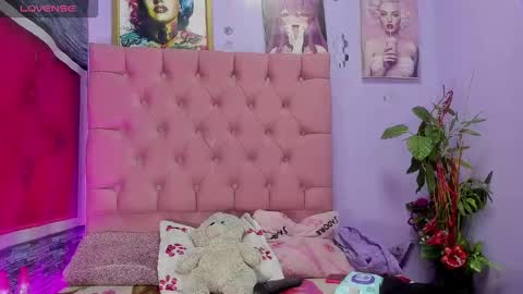 Mariana online show from 10.05.25