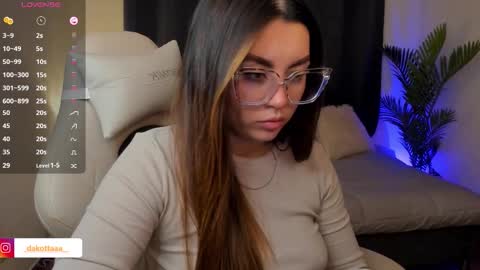 dakottaa__ online show from 11.27.25