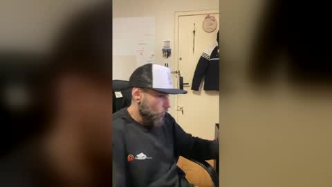 Snapshot of dalecerbasi chatting on 07.05.26 Dale Cerbasi online show from 07.05.26