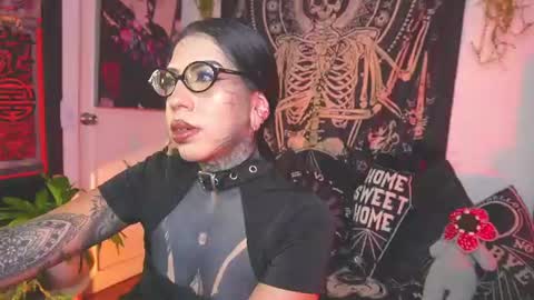Snapshot of dalia_vorhees chatting on 06.19.26 dalia_vorhees online show from 06.19.26