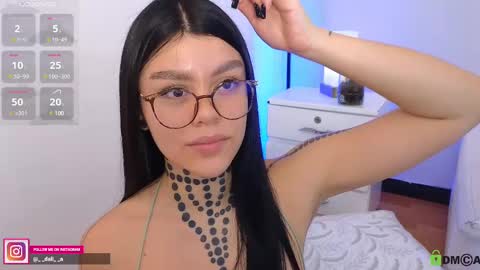 Snapshot of daliapunkt chatting on 02.24.25 Dalia online show from 02.24.25