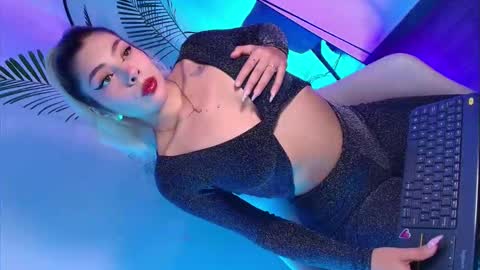 dalilathoms online show from 01.10.26