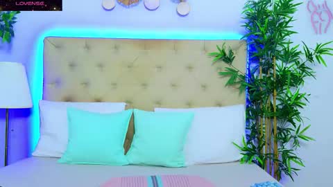 daliyaa_ online show from 11.25.25