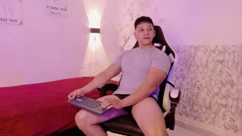 Snapshot of dalton_bigcock chatting on 07.21.26 dalton_bigcock online show from 07.21.26