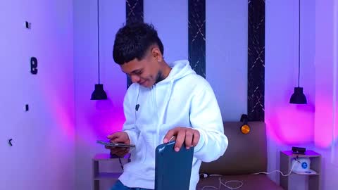 damar_felipe online show from 10.12.25