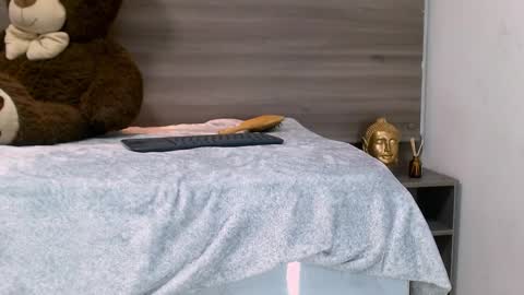         online show from 03.11.25