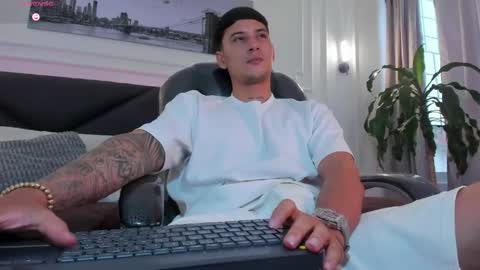 DAMIAN online show from 04.01.26