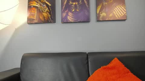 Damian Oliver online show from 01.12.26