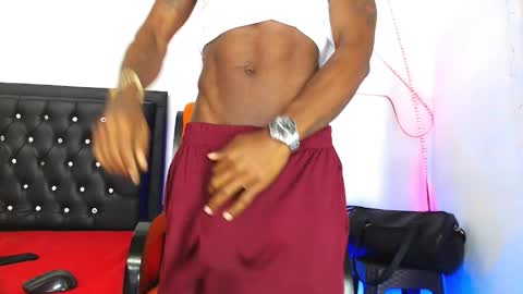 Snapshot of damian_hart_24cm chatting on 11.05.25 damian_hart_24cm online show from 11.05.25