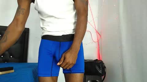 Snapshot of damian_hart_24cm chatting on 02.07.26 damian_hart_24cm online show from 02.07.26