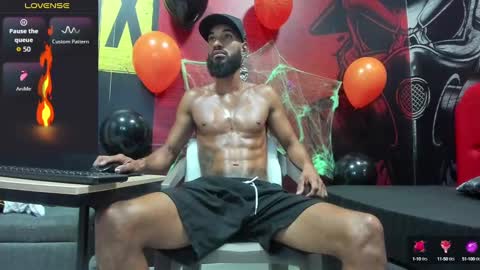 Snapshot of damian_shakur chatting on 10.18.25 damian_shakur online show from 10.18.25