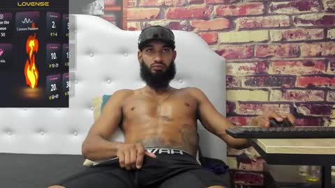 Snapshot of damian_shakur chatting on 11.25.25 damian_shakur online show from 11.25.25