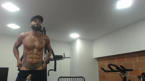 Snapshot of damian_shakur chatting on 12.18.25 damian_shakur online show from 12.18.25