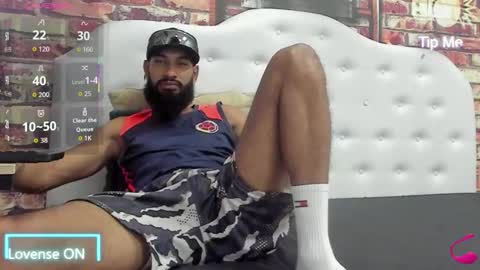 Snapshot of damian_shakur chatting on 01.07.26 damian_shakur online show from 01.07.26