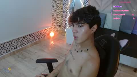 Snapshot of damian_tay chatting on 04.23.26 damian_tay online show from 04.23.26