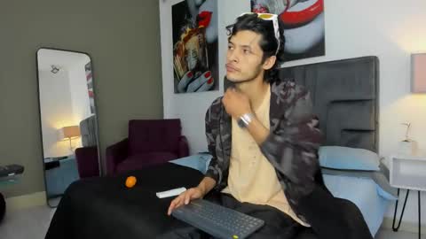 Snapshot of damian_vadim chatting on 02.26.26 Damian Vadim online show from 02.26.26