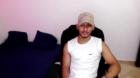 Snapshot of damiann_rees chatting on 02.25.26 instagram damiannreed. online show from 02.25.26