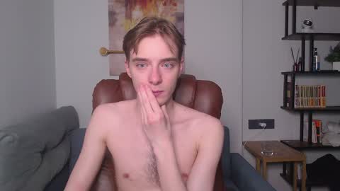 Snapshot of damiano_skinny chatting on 02.04.25 my show from 300-1000 UTC online show from 02.04.25