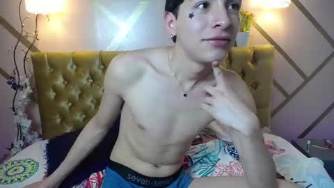 Snapshot of damiian21_ chatting on 02.11.25 Damiian21 online show from 02.11.25