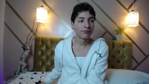 Snapshot of damiian21_ chatting on 02.13.25 Damiian21 online show from 02.13.25