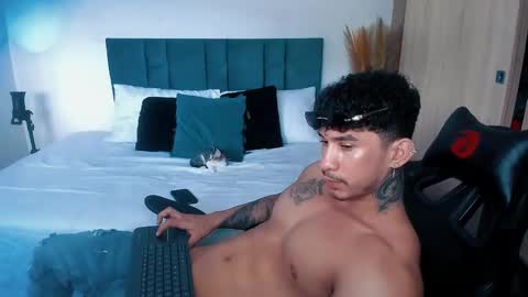 Snapshot of dammianmilleroficial chatting on 11.01.25 INSTAGRAM DAMMIANMILLEROFICIAL online show from 11.01.25