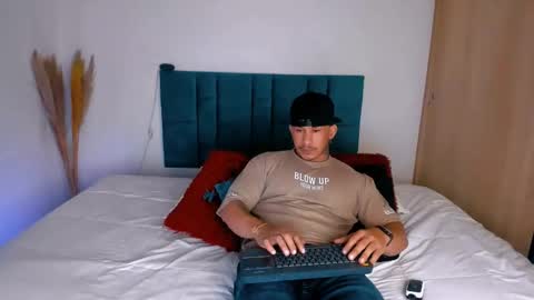 Snapshot of dammianmilleroficial chatting on 11.23.25 INSTAGRAM DAMMIANMILLEROFICIAL online show from 11.23.25