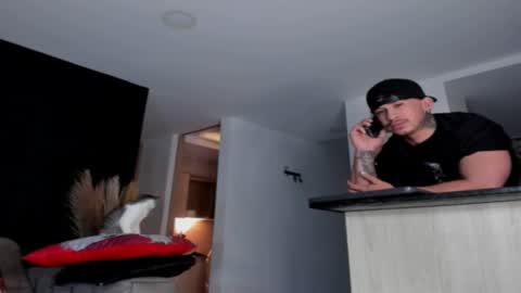 Snapshot of dammianmilleroficial chatting on 12.04.25 INSTAGRAM DAMMIANMILLEROFICIAL online show from 12.04.25