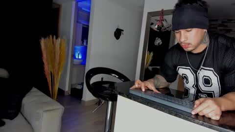 Snapshot of dammianmilleroficial chatting on 12.21.25 INSTAGRAM DAMMIANMILLEROFICIAL online show from 12.21.25