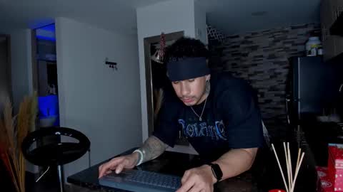 Snapshot of dammianmilleroficial chatting on 12.22.25 INSTAGRAM DAMMIANMILLEROFICIAL online show from 12.22.25