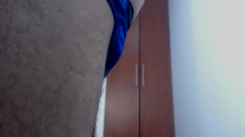 Snapshot of dammuscle chatting on 04.19.26 dammuscle online show from 04.19.26